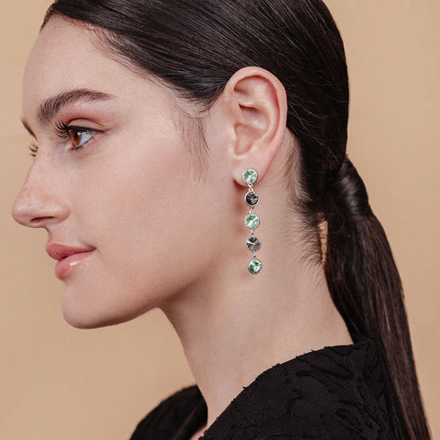 עגיל נופל עם קריסטלים של סברובסקי