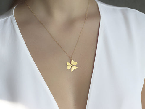 שרשרת בצורת צמח אוקסליס